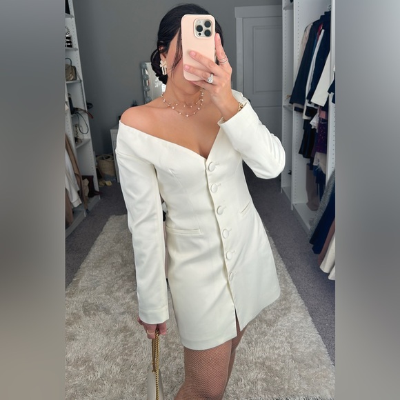 House of CB off shoulder ivory mini button front long sleeve satin blazer dress - Picture 2 of 6